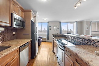100 Manhattan Ave Unit 407, Union City, NJ 07087