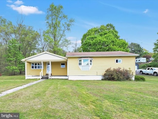 38 W Donaldson St, Tremont, PA 17981