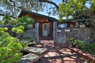 8421 Wayland Ln, Gilroy, CA 95020
