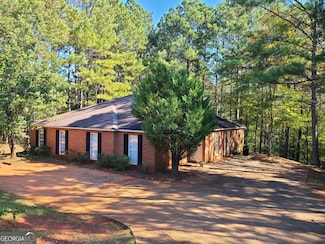 380 Mobley Rd, Hamilton, GA 31811
