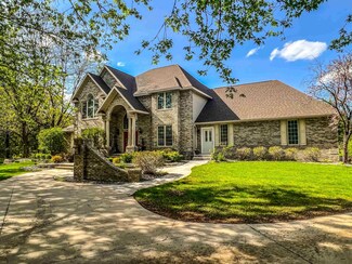 920 Highland Dr, Plover, WI 54467