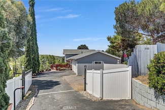 1800 Sunset Dr, Vista, CA 92081