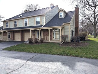 1316 Queensgreen Cir Unit 1004, Naperville, IL 60563