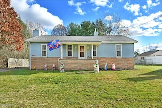 2928 W Liberty St, Girard, OH 44420