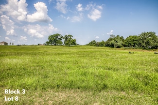 2412 Oak Hollow Ln, Brenham, TX 77833