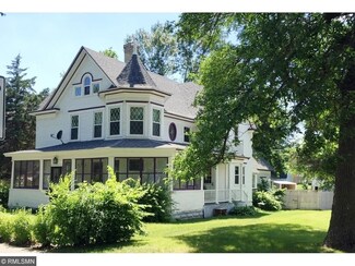 626 Main St S, Sauk Centre, MN 56378