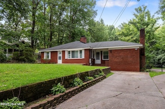 2506 Madison Cir, Greenville, NC 27858