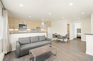 11716 Paso Robles Ave, Los Angeles, CA 91344