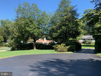 10125 Glenmere Rd, Fairfax, VA 22032