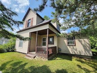 301 E Main St, Hale, MI 48739