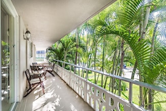 139 Sunrise Ave Unit 202, Palm Beach, FL 33480
