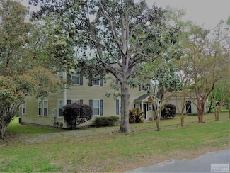 204 Roosevelt Dr, Eutawville, SC 29048