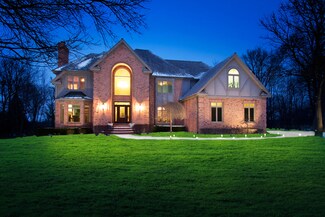 25100 N Pawnee Rd, Barrington, IL 60010