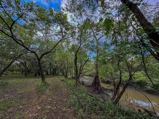 000 Baldwin Dr, Hungerford, TX 77448
