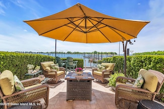 60 Harbour Ct Unit 60, Staten Island, NY 10308