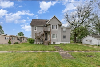 214 N Cedar St, Gardner, IL 60424