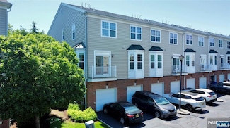 801 Deluca Rd, Belleville, NJ 07109