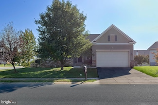 15 Flag Ct, Charles Town, WV 25414