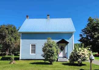 204 Hall Stream Rd, Beecher Falls, VT 05902