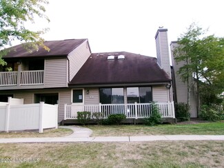10 Cotswold Cir Unit 8, Ocean, NJ 07712