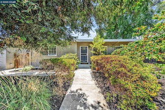 121 School Ln, Walnut Creek, CA 94597