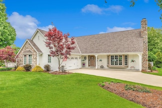 N15W30162 Timberbrook Rd, Pewaukee, WI 53072
