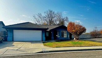 2452 Zion Way, Hanford, CA 93230