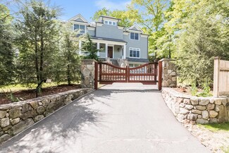 16 Laddins Rock Rd, Old Greenwich, CT 06870