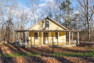 38 Briarcliffe Rd, Colchester, CT 06415