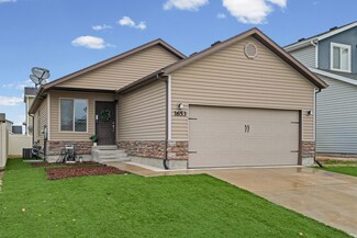 1653 E Downwater St Unit 410, Eagle Mountain, UT 84005