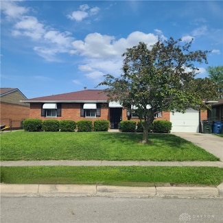 636 Hickory Hill Dr, Dayton, OH 45417
