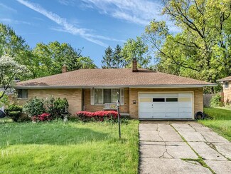 1528 Justo Ln, Seven Hills, OH 44131