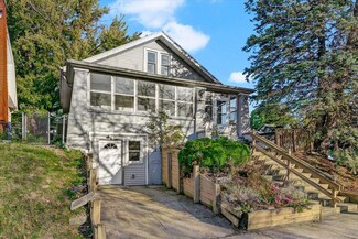 1900 Monroe Ave NW, Grand Rapids, MI 49505