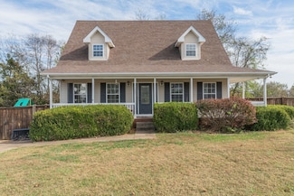 1003 Saul Dr S, Portland, TN 37148