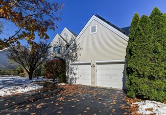 21 Aster Way, Dayton, NJ 08810