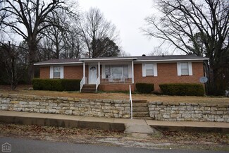 450 Cedar St, Black Rock, AR 72415