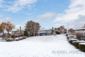 777 Ruddiman Dr, Muskegon, MI 49445