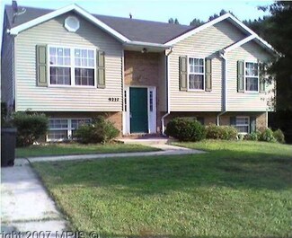 9227 Gary Ln, Glenarden, MD 20774