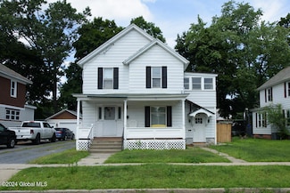 9 Knight St, Glens Falls, NY 12801