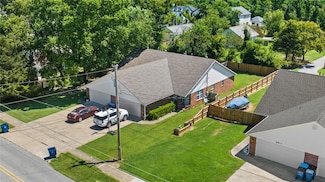 910 NW A St Unit 1&2, Bentonville, AR 72712