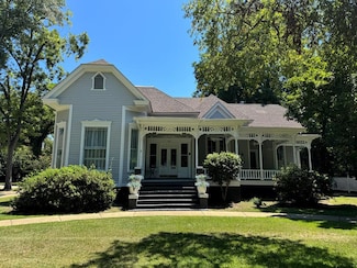 715 N Eufaula Ave, Eufaula, AL 36027