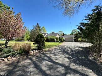 120 Kosciuszko Rd, Whitehouse Station, NJ 08889