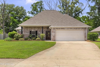 125 Rhodes Ln, Canton, MS 39046