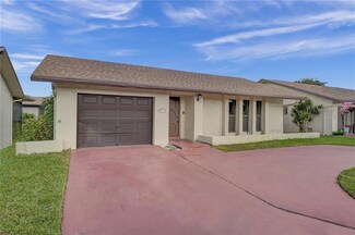 2343 SW 17th Dr, Deerfield Beach, FL 33442