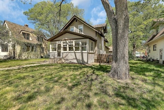506 Riverside Dr SE, Saint Cloud, MN 56304