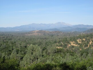 14028 Oscar Place, Redding, CA 96003