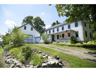 102 Chester Rd, Fremont, NH 03044