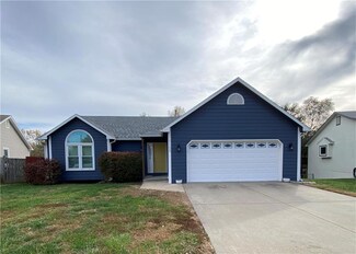 1109 Natalie Dr, Lawrence, KS 66046