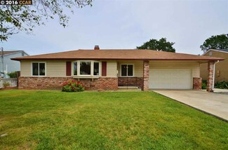 1320 Traynor Rd, Concord, CA 94520