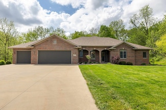 8280 Turkey Valley Ln, Dubuque, IA 52003